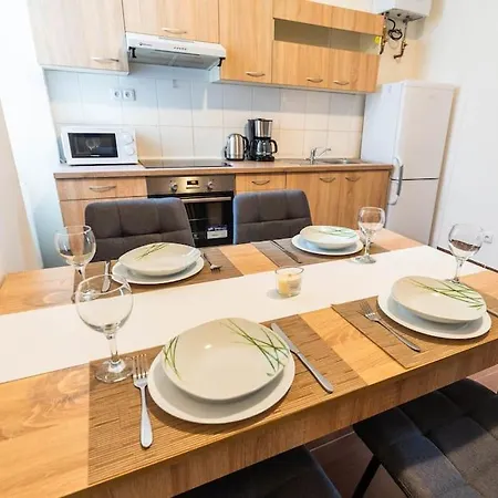 Apartmán Světlý V Centru Pro 4 By Ap *
