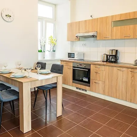 4-luzkovy V Centru Plzne Apartment